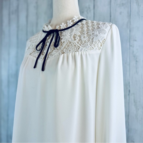 Express | Cream Lace Yoke Long Sleeve Blouse M NWT - Picture 5 of 14